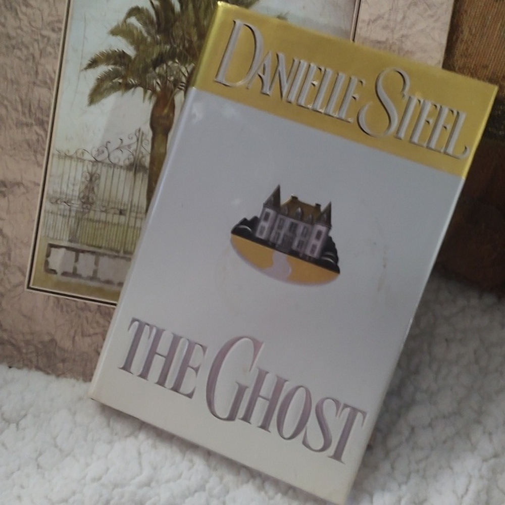 Danielle Steel The Ghost — Novel 📚1997